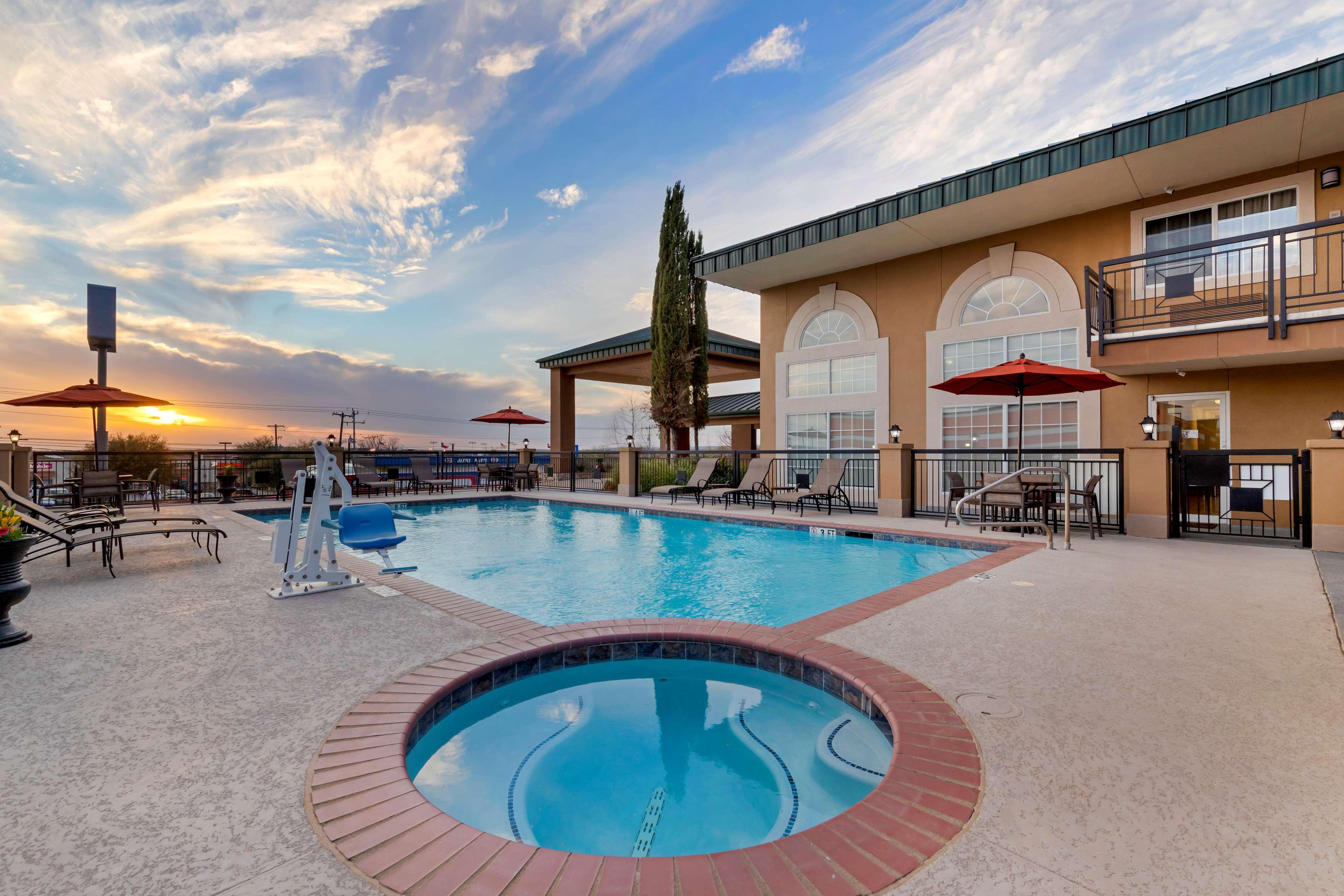 Best Western Marble Falls Inn Exteriör bild