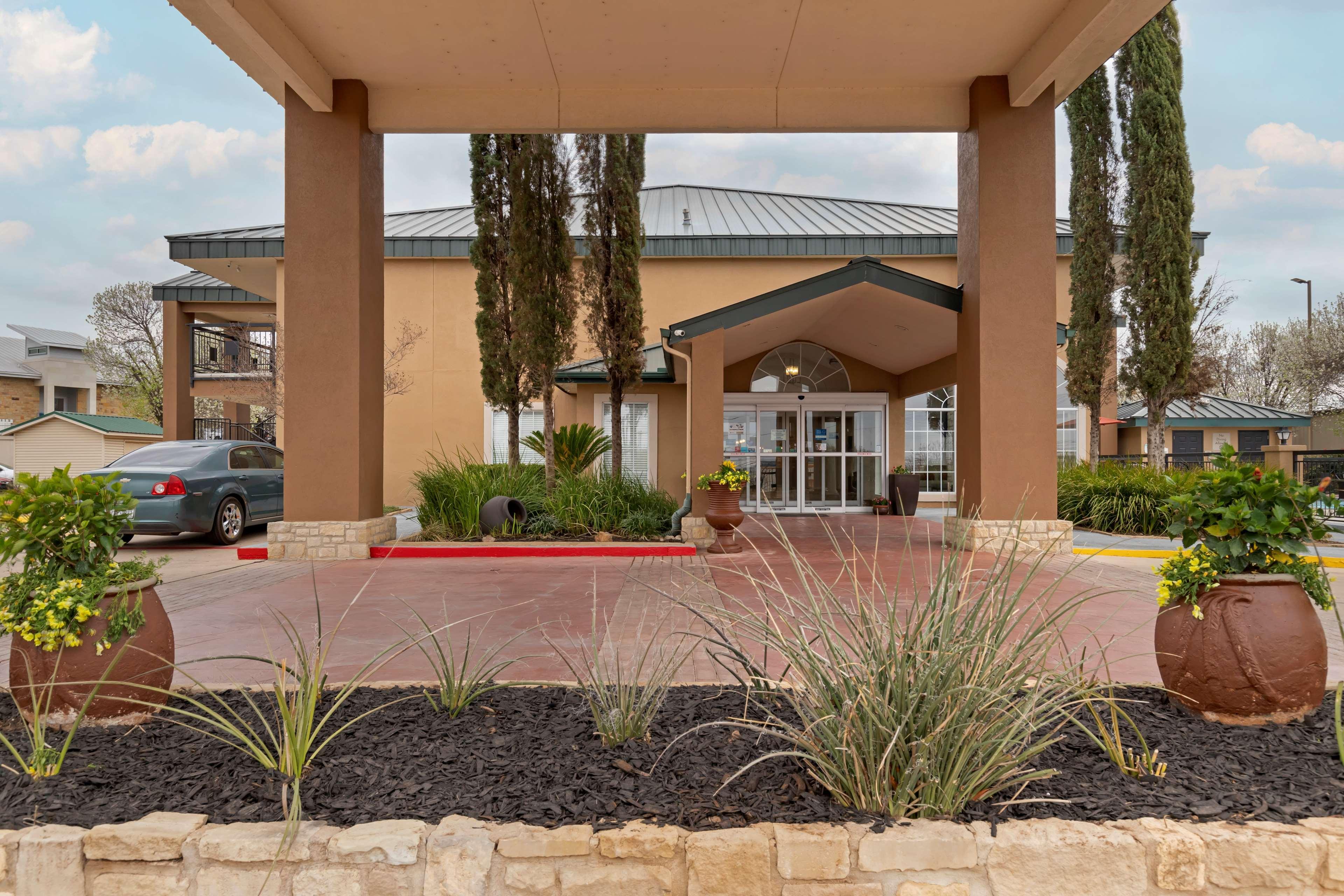 Best Western Marble Falls Inn Exteriör bild